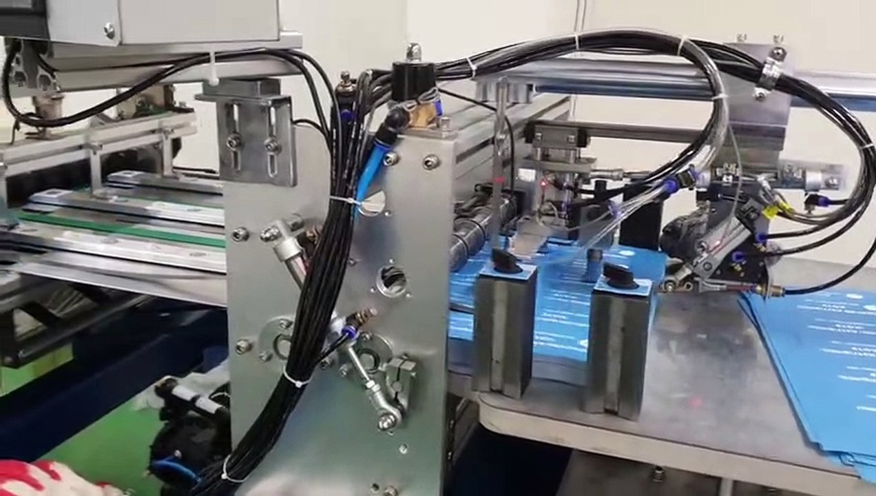 Paper Tube Labeling Machine，Composite Paper Tube Wet Glue Labeling Machine