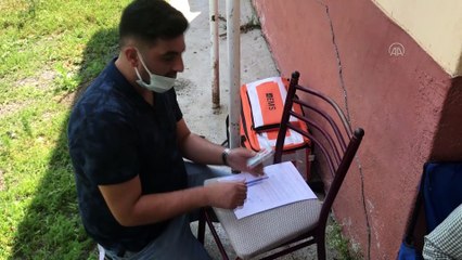 ARDAHAN - Sağlık ekipleri bayramda da tüm zorlukları aşıp her noktaya aşı ulaştırmaya çalışıyor