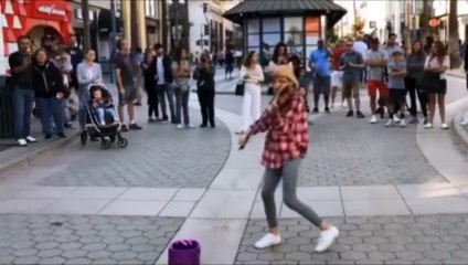 SKILL TINGKAT DEWA,, Lihat Anak Ini memainkan Biola Semua dibikin Takjub