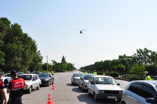 HELİKOPTER DESTEKLİ DENETİMDE, KURAL İHLALİ YAPAN SÜRÜCÜLERE CEZA