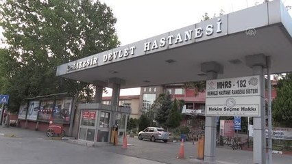 BALIKESİR - Pitbull cinsi köpeğin saldırdığı 8 yaşındaki çocuk yaralandı