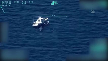 Türk kara sularına geri itilen 15 düzensiz göçmen kurtarıldı