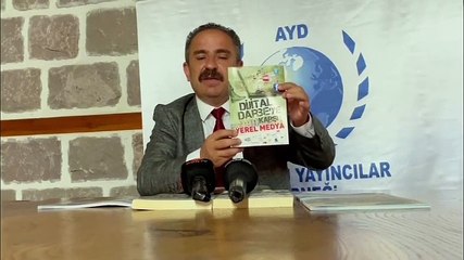 ABD'nin fonladığı medya kuruluşlarına tokat gibi cevap: Gavurun ekmeğini yiyen gavurun kılıcını sallar