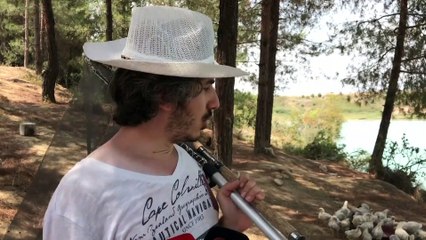 ADANA - Araziye terk edilen yaklaşık 300 civciv korumaya alındı