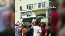 Gümüşhane'de polis motosikletliyi boynundan vurdu: Halk emniyetin önünde 'Katil polis istemiyoruz' dedi