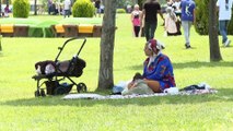 ANKARA - Başkentte bayramın üçüncü günü park ve piknik alanları doldu