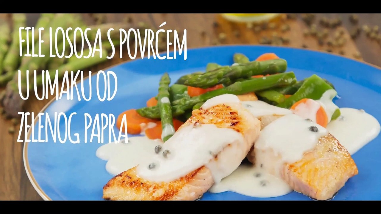 File lososa s povrćem u umaku od zelenog papra