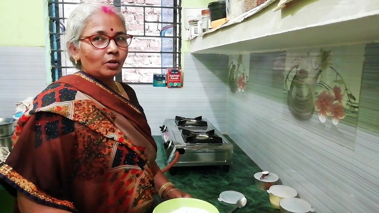 Shakkar pare recipe | शक्कर पारे बनाने की विधि | Kitchen wali