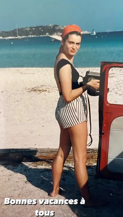 Estelle Lefébure dévoile un aperçu de ses vacances sur Instagram.