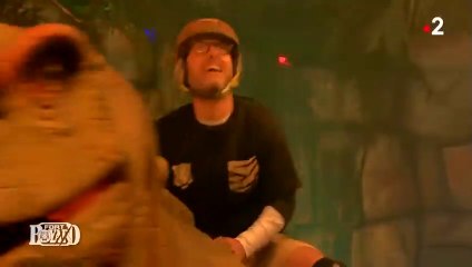 Fort Boyard 2021 : extrait de Maurice Barthélemy dans le Rodéo-Dino (22 juillet 2021)