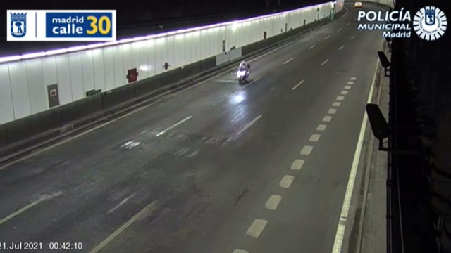 Un motorista kamikaze es detenido tras recorrer 14 kilómetros en sentido contrario en Madrid