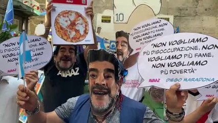 Protesta en Nápoles con máscaras de Maradona para exigir al G20 que pague la deuda ecológica