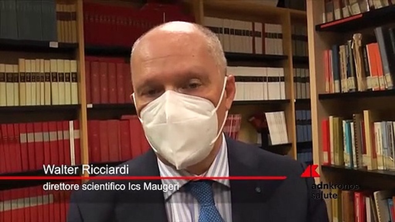 Ricciardi: "Ingresso nei luoghi pubblici con green pass"