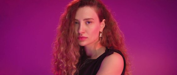 Irmak Arıcı - Toparlanmam Lazım (feat. Kerim Araz)