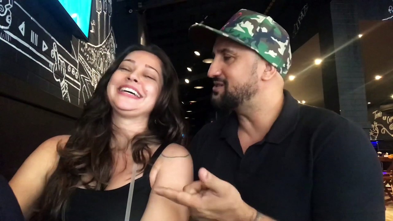 Por que o SEXO ESFRIA no CASAMENTO? - Dea e Jal
