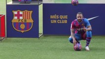 Barcelone - Memphis Depay présenté au Camp Nou