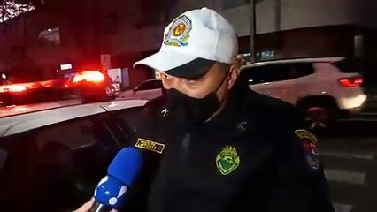 Homem fica ferido após colisão entre caminhão e moto no centro de Umuarama