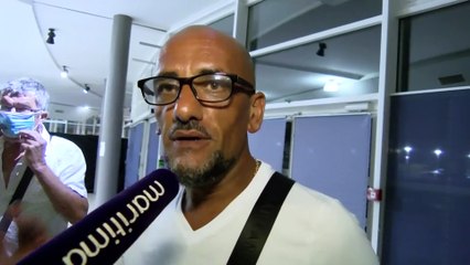 VIDEO : réactions  du public au concert de Francis Cabrel à Martigues au micro de Davy Moisson