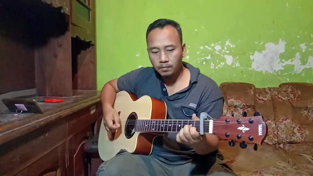 I have a dream ABBA west life cover by Kaffah video finger style