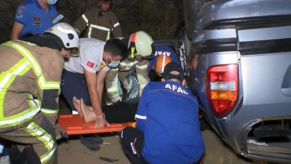 Hafif ticari araçla çarpışan otomobil sulama kanalına uçtu: 3'ü ağır 5 yaralı