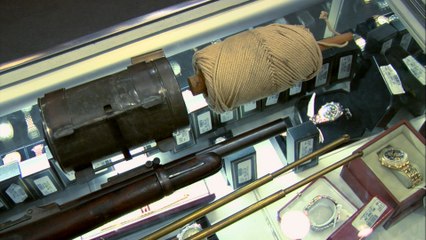 History|265846|1924737091722|Pawn Stars|Potentially Ilegal Rope Gun Fires a Sweet Deal|S5|E13