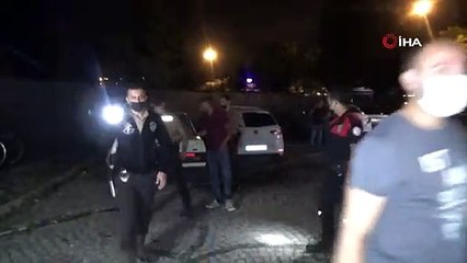 Kavgayı ayırmaya çalışan kişi silahla vuruldu
