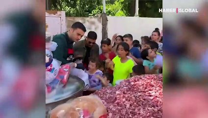 CZN Burak'tan Kurban Bayramı paylaşımı! Dev tavada kavurma yaptı