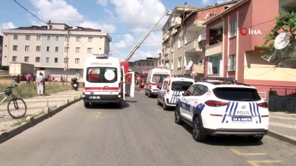 - Sancaktepe’de bir evde çıkan yangında anne ve çocuğu dumandan etkilendi