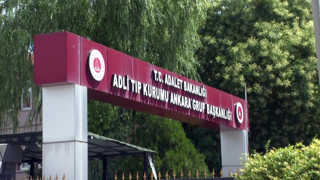 ANKARA - Başkentte kaybolduktan sonra cansız bedenine ulaşılan gencin ailesinin Adli Tıp Kurumu'ndaki bekleyişi sürüyor (2)