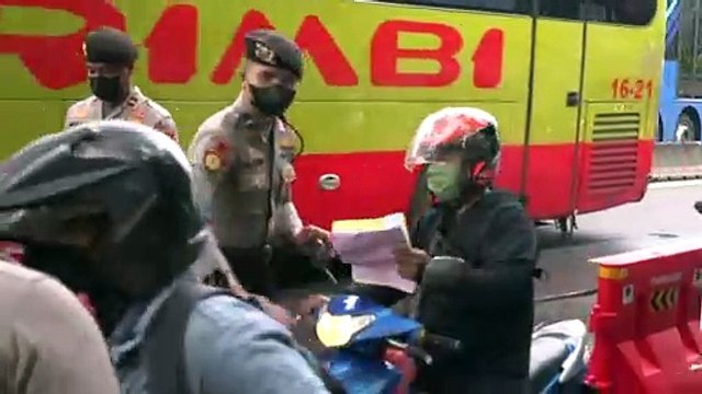 Penyekatan di Jalan Daan Mogot, Pemberlakuan PPKM Level 4