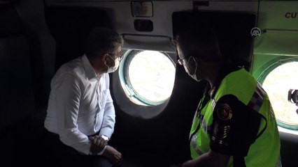 VAN - Vali Bilmez, helikopterle trafik denetimi yaptı