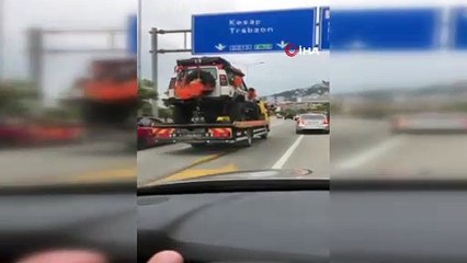 - Düğüne çekiciye yüklediği off-road aracıyla gitti