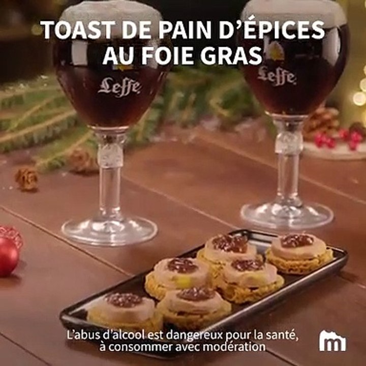 [En attendant le Père Noël ?]Une jolie idée sucrée/salée pour l'apéritif : un toast de pain d'épices, une tranche de foie gras et un chutney d'oignons. Le tout accompagné d'une délicieuse Leffe de Noël *à consommer avec modération