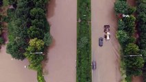 - Çin'deki sel felaketinin bilançosu artıyor: Can kaybı 51'e yükseldi- Yaklaşık 400 bin kişi güvenli bölgelere taşındı