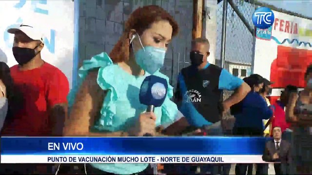 Largas filas para vacunarse en el norte de Guayaquil