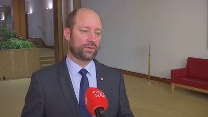 Passe sanitaire: "difficultés de principes et de terrain" pour Loïc Hervé qui demande sa suppression