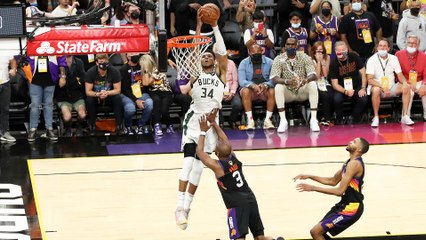 10 iconic plays from Giannis in 2021 Finals