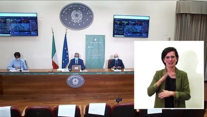 Vaccini, Rezza: "Variante Delta dominante. Doveroso per over 50 immunizzarsi"