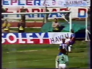 Download Video: Bursaspor 3-0 Trabzonspor 22.04.1992 - 1991-1992 Turkish Cup Final 1st Leg (Ver. 2)