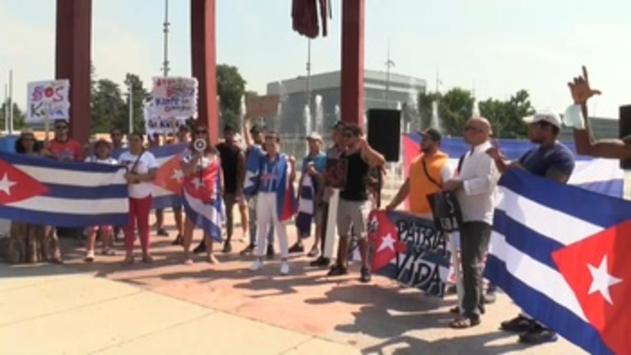 La semana pasada, la alta comisionada Bachelet pidió la urgente liberación en Cuba de todas las personas detenidas por "ejercer su derecho a la libertad de reunión pacífica, opinión y expresión" durante las jornadas de protesta.