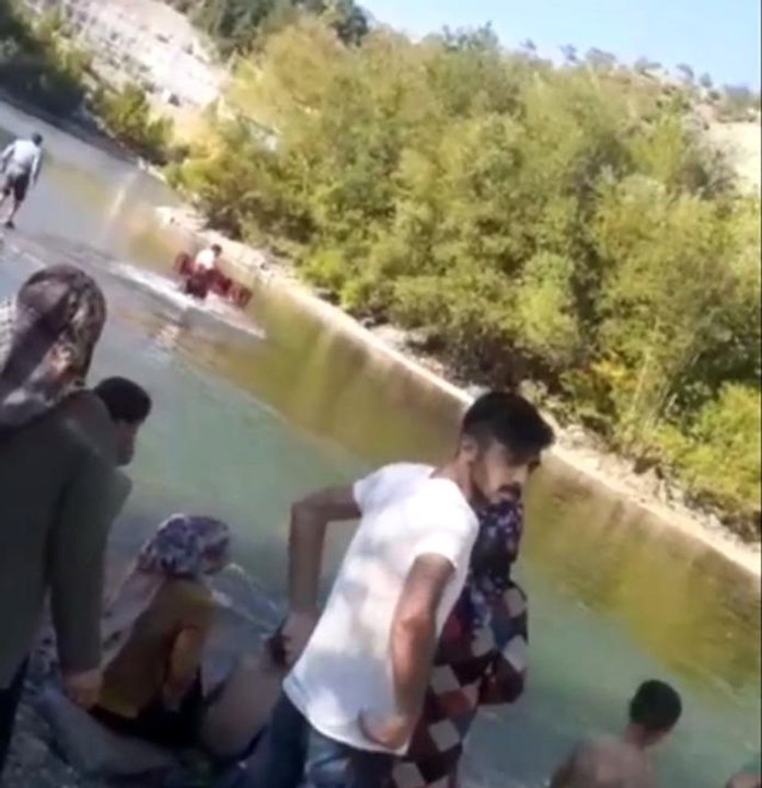 Çocuklarını kurtarmak için suya atlayan baba yaşamını yitirdi