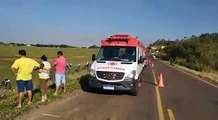 Vítimas do grave acidente entre Umuarama e Serra são levadas para o hospital