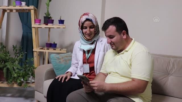 Bakan Koca'nın sosyal medya hesabından paylaştığı hemşireden aşı olun çağrısı