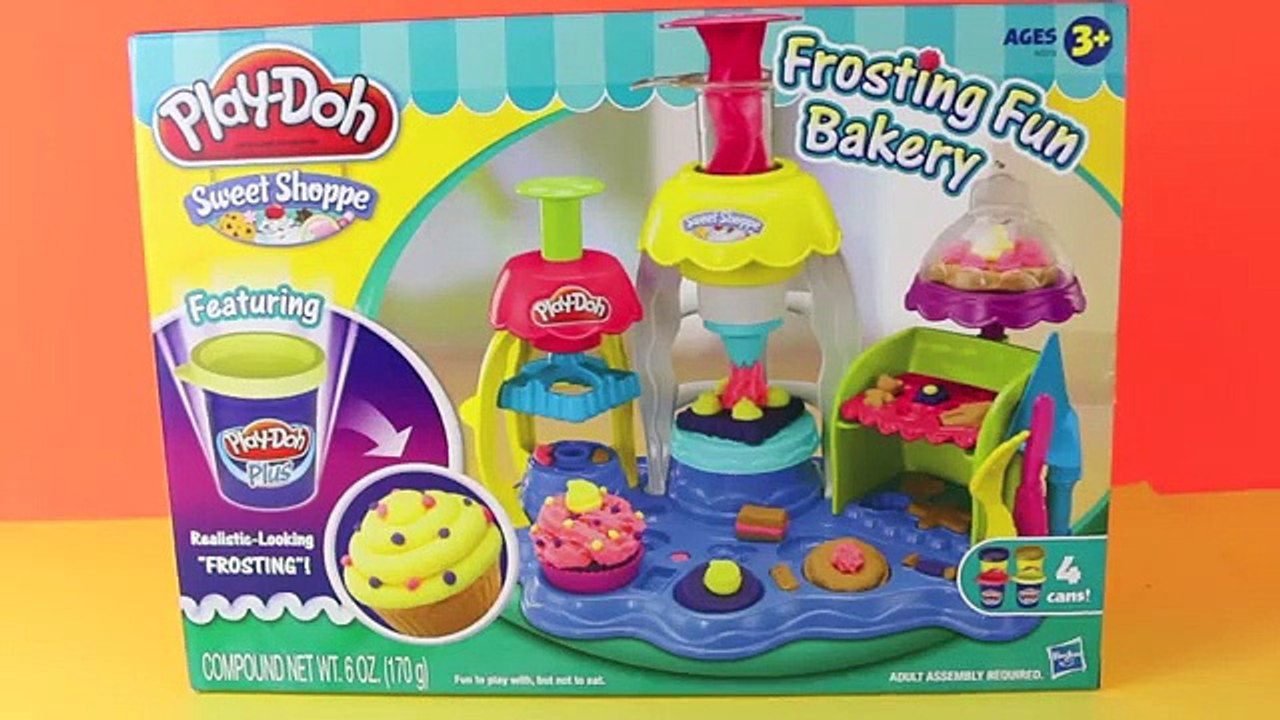 PLAY DOH PLUS Frosting Fun Bakery Sweet Shoppe Play Dough Cupcakes, Play-Doh Cookies and Treats