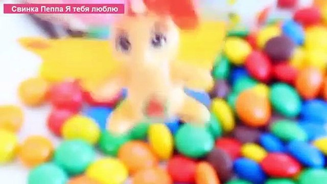 Игрушки в стаканчиках с конфетами Сюрпризы Хот Вилс, Хелло Китти, Звездные войны