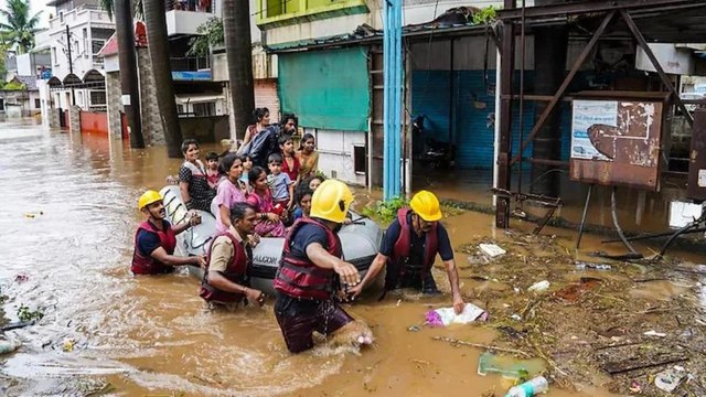 Maharashtra's 6 districts affected by floods, alert raised!