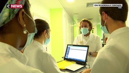 Dans les hôpitaux, des patients plus jeunes mais aux hospitalisations plus courtes