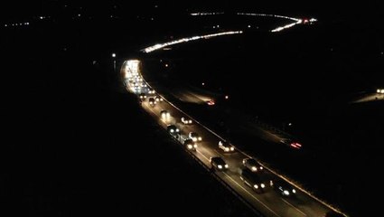 İstanbul'a dönüş başladı! 21 ilin kesiştiği Gerede'de tam 70 kilometrelik araç kuyruğu oluştu