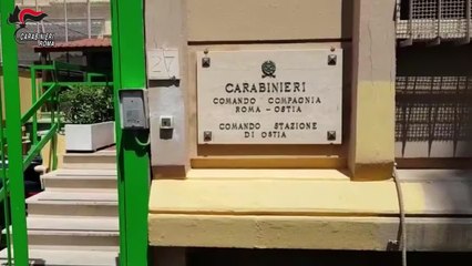 Ostia, sgominata la banda che spacciava cocaina e crack nelle case popolari