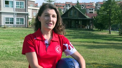 ANKARA - Milli paraşütçü Merve Gülşah Arslan'dan 'uçuş rekoru'